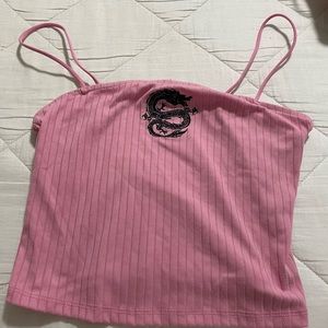 rue 21, pink dragon crop top, size L